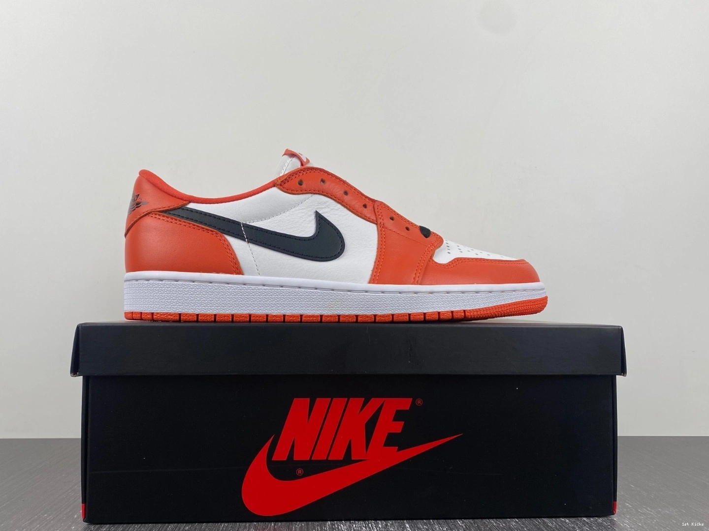 1 Jordan Low CZ0790-801 Men's Starfish - 0129